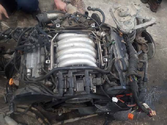 2,8 v6 komple motor